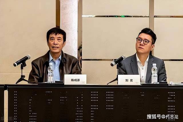 金·卡戴珊主演《诉讼女王》巴黎首映 3 《同乐者》曝预告 《绝命毒师》主创打造科幻新剧 4 《海贼王2》曝海报及剧照 布洛基和东利同框亮相 5 经典美剧《越狱》重启！